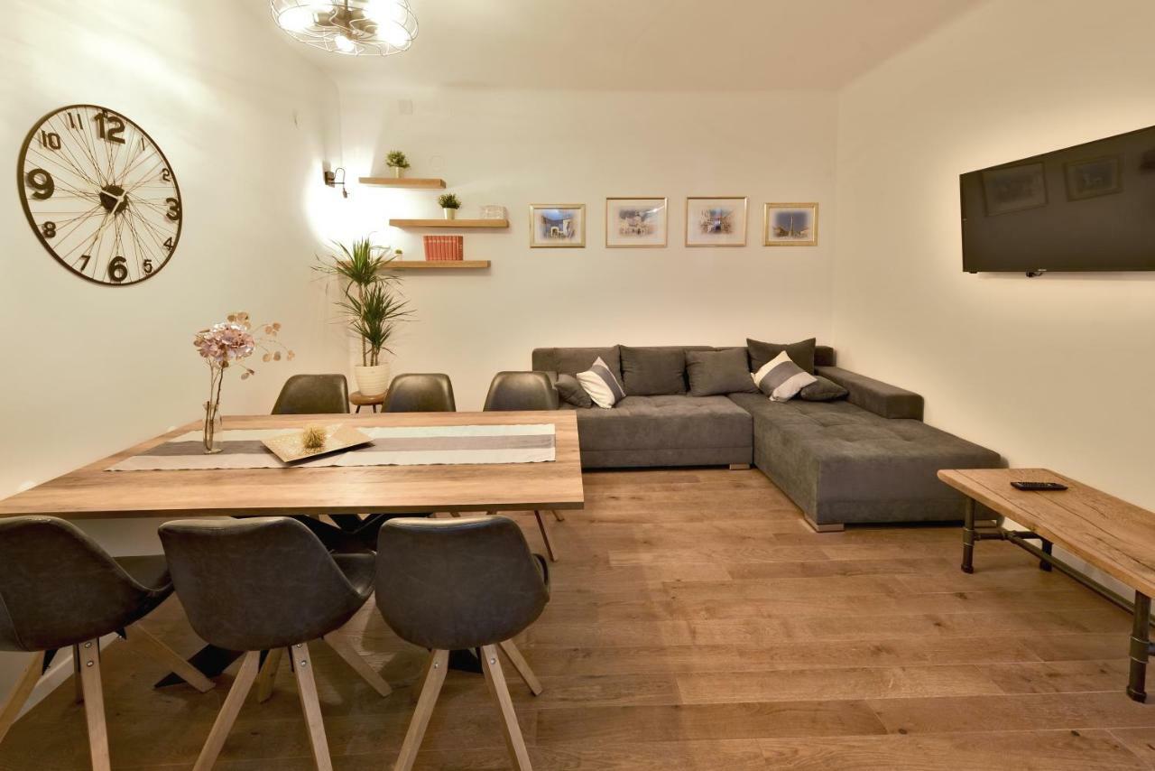 Apartment Rest In The Best Zagreb Buitenkant foto